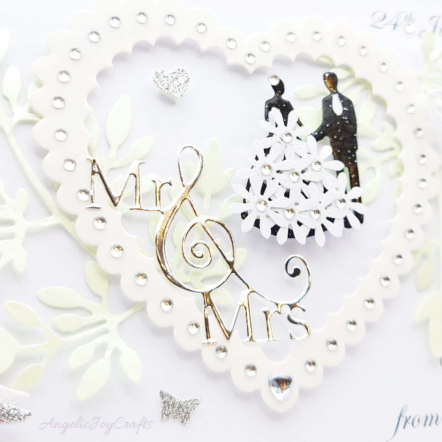 Handmade Personalised 3D Anniversary Card with Floral Heart & Couple + Complimentary Gift Box | Anniversary | Wedding | Engagement