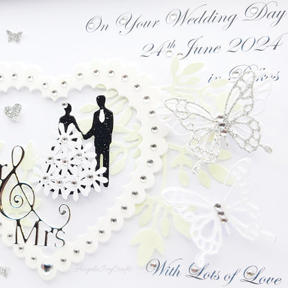 Handmade Personalised 3D Anniversary Card with Floral Heart & Couple + Complimentary Gift Box | Anniversary | Wedding | Engagement